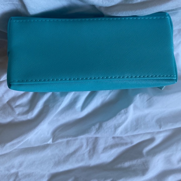 La Mer makeup bag - Picture 3 of 3